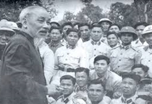 Xây dựng đội ngũ trí thức nhà trường quân đội theo tư tưởng Hồ Chí Minh trước tác động của cuộc cách mạng công nghiệp 4.0